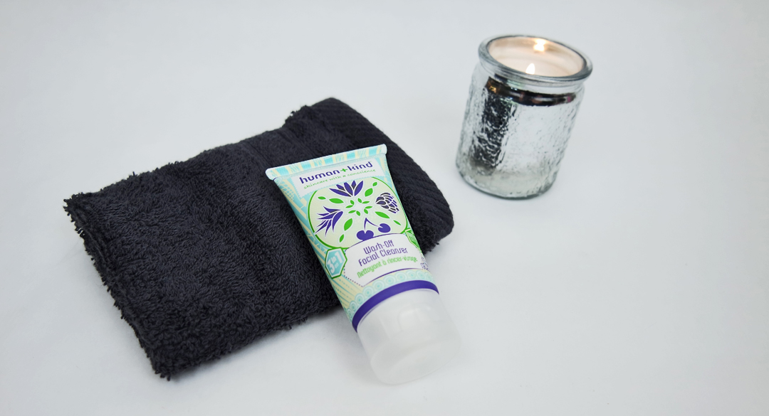 Human+Kind Wash off facial cleanser