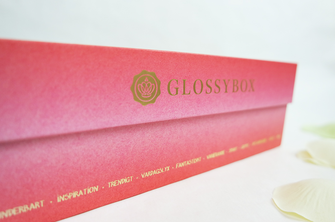 Glossybox The Pink Power box